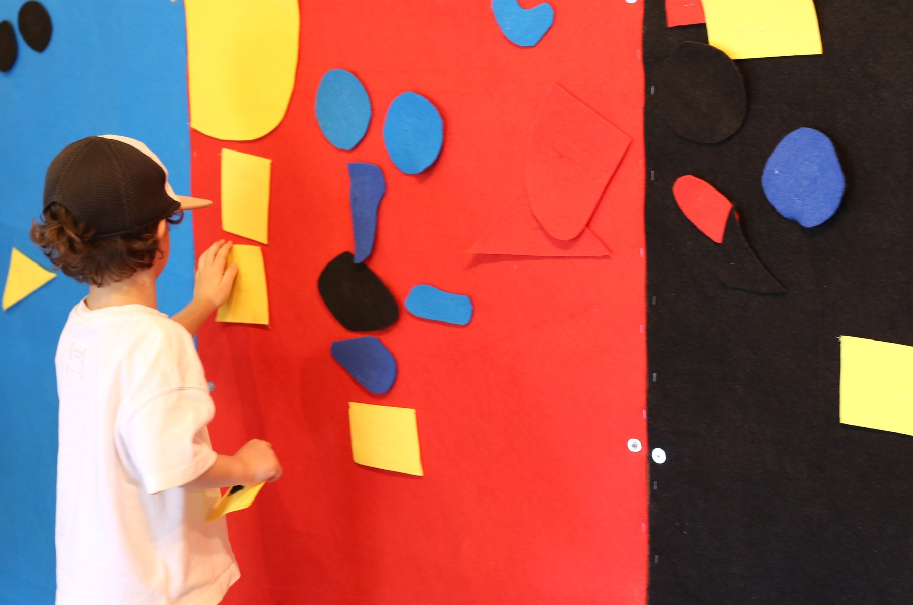Ambiente de color inspirado en el universo de Joan Miró, imagen 13.