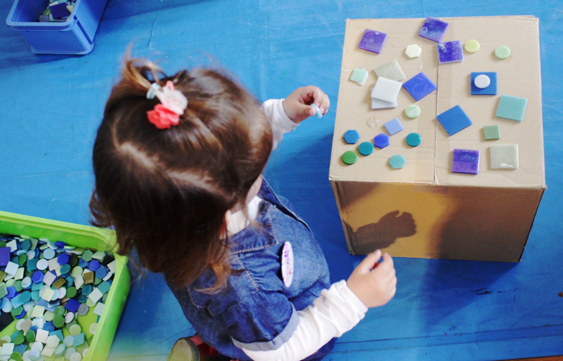 Exploración compartida por niñas, niños y familias, imagen 29.