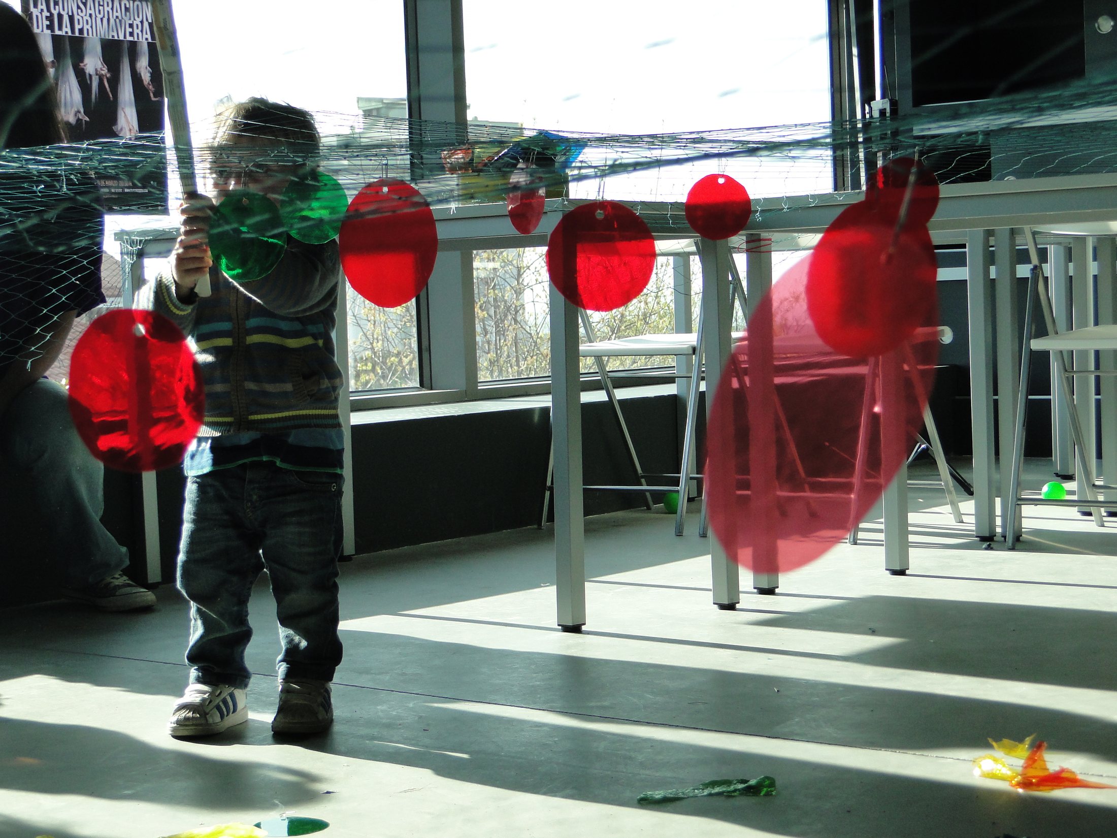 Laboratorio Serendipia · LUZ, SOMBRA, AIRE Y PROYECCIÓN · imagen 24.