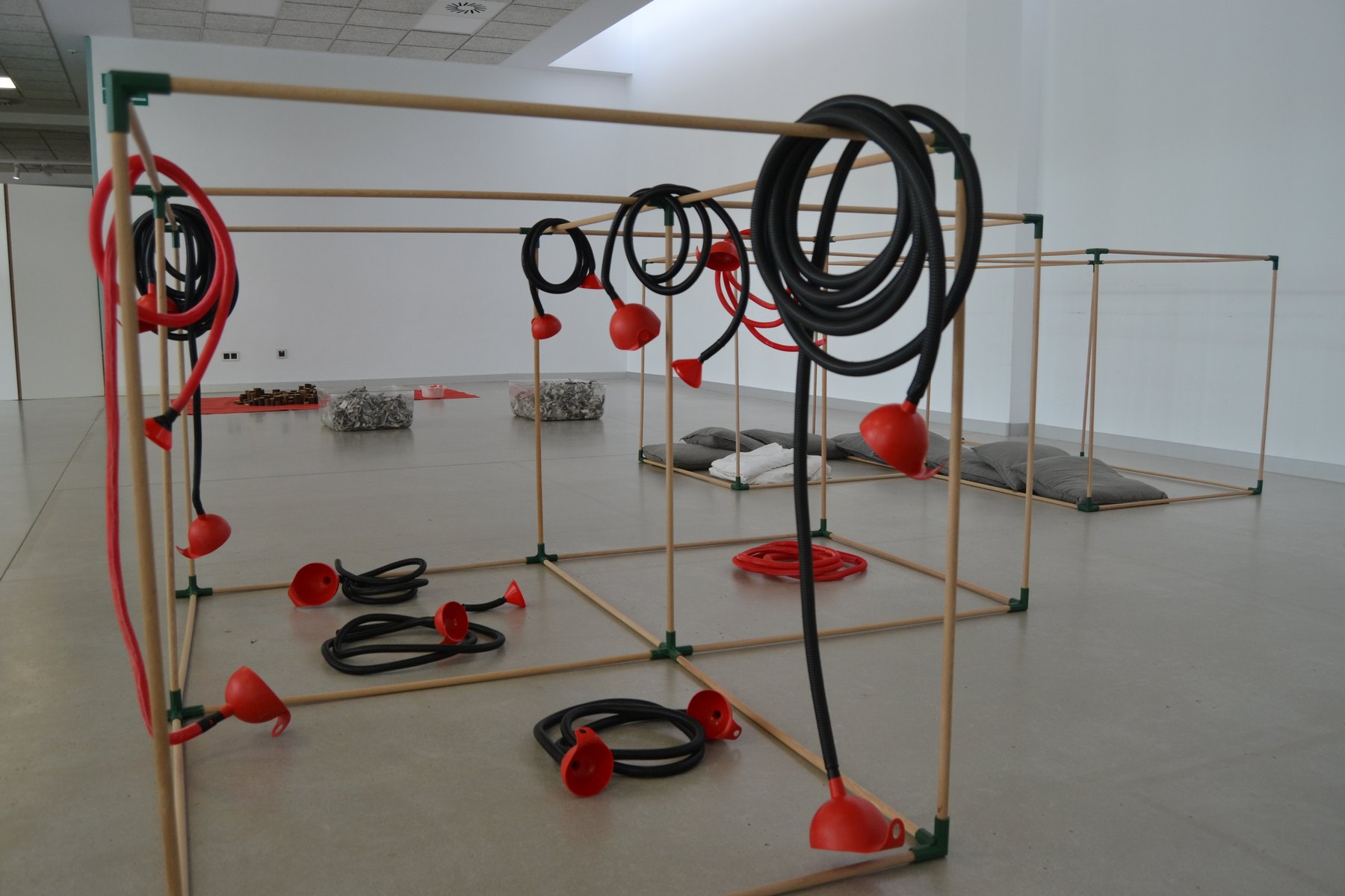 Talleres puntuales de Createctura en el Centro Cívico Cazoña: circuitos y objetos.