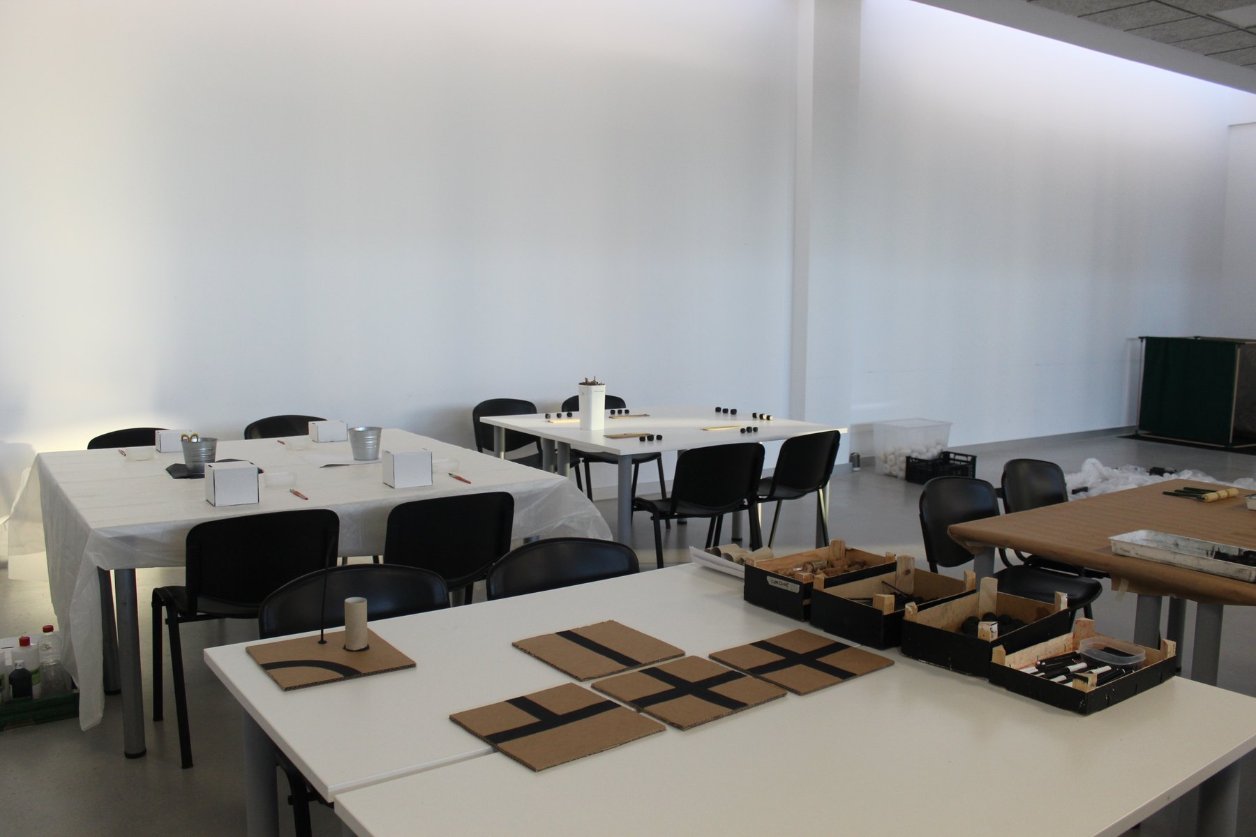 Talleres puntuales de Createctura en el Centro Cívico Cazoña: antes de empezar.
